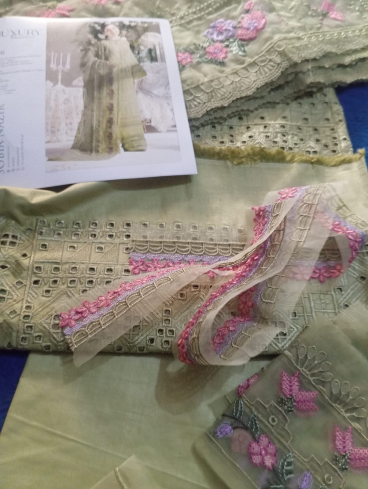 SOBIA NAZIR DESIGN 11B